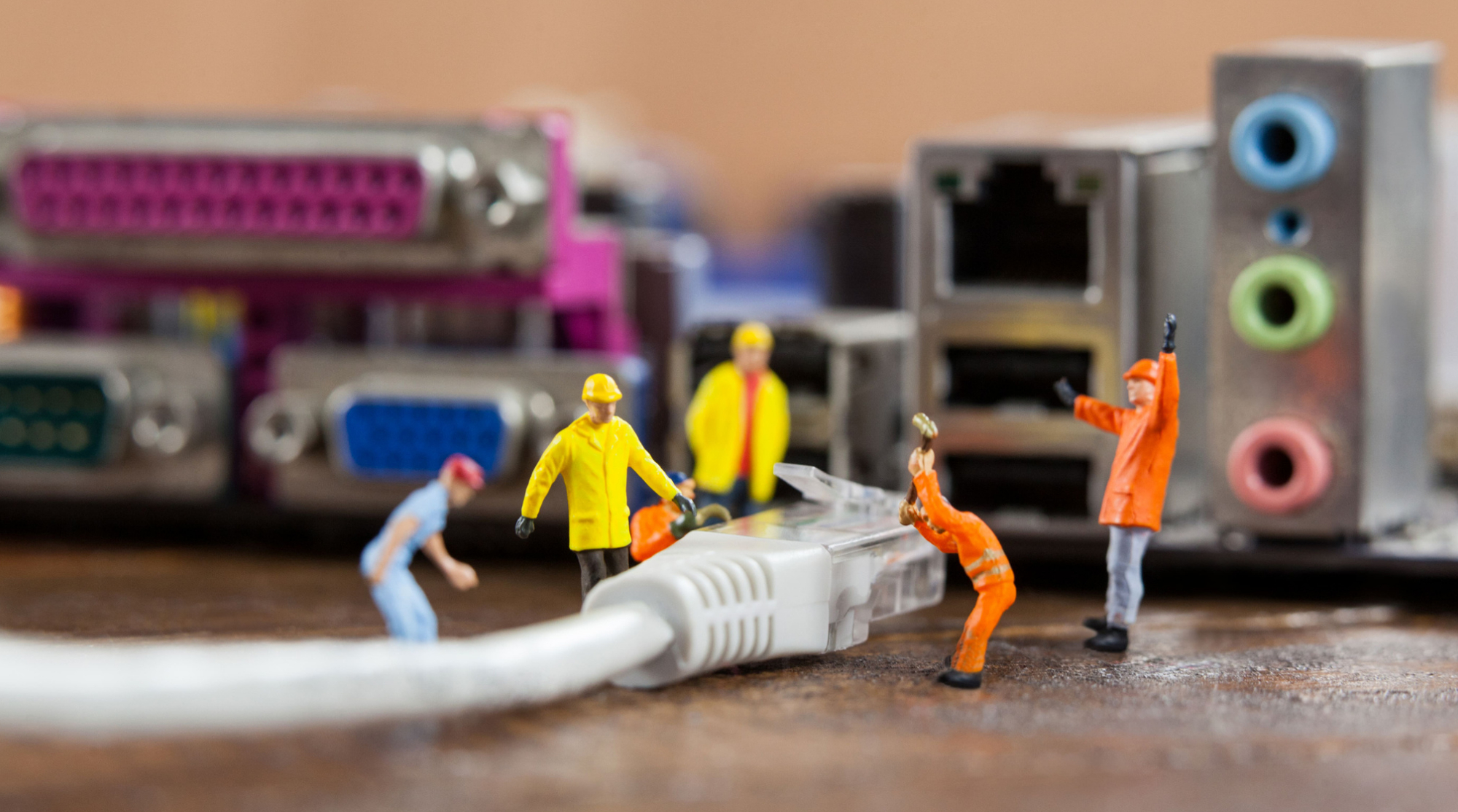Uszkodzony kabel – i co teraz? Jak naprawić uszkodzony kabel?